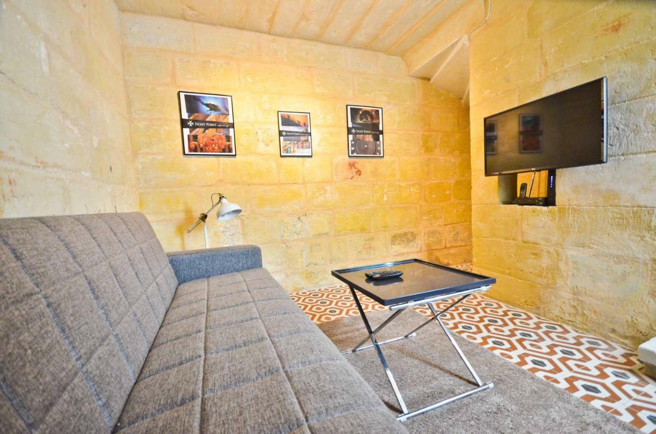 Вилла Eight Point Living 34B Биргу Экстерьер фото
